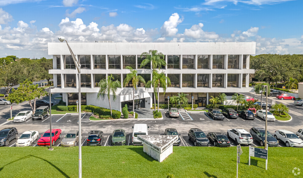 3475 Sheridan St, Hollywood, FL for lease - Building Photo - Image 2 of 8