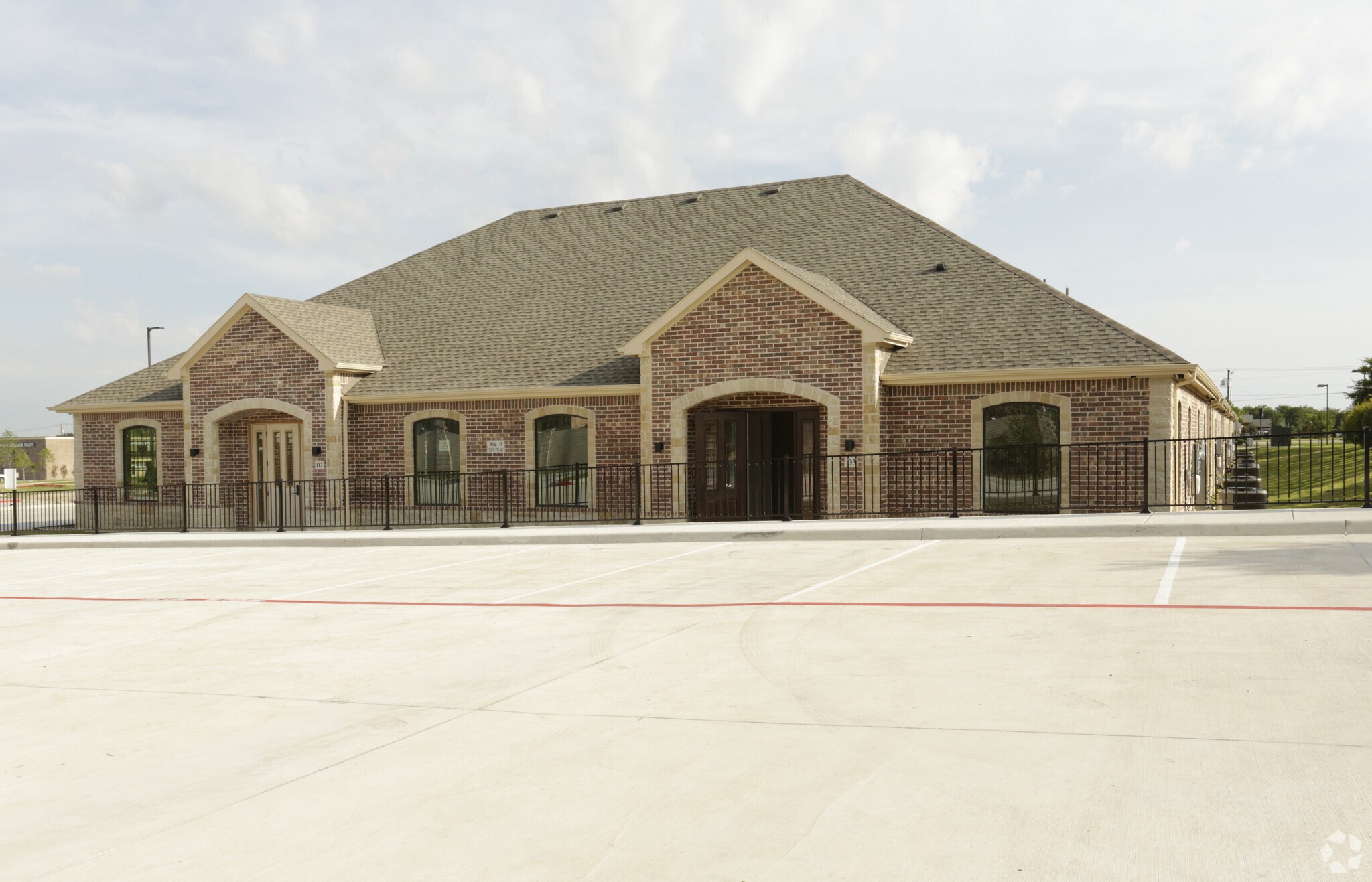 318 W FM 544, Murphy, TX à vendre Photo principale- Image 1 de 54