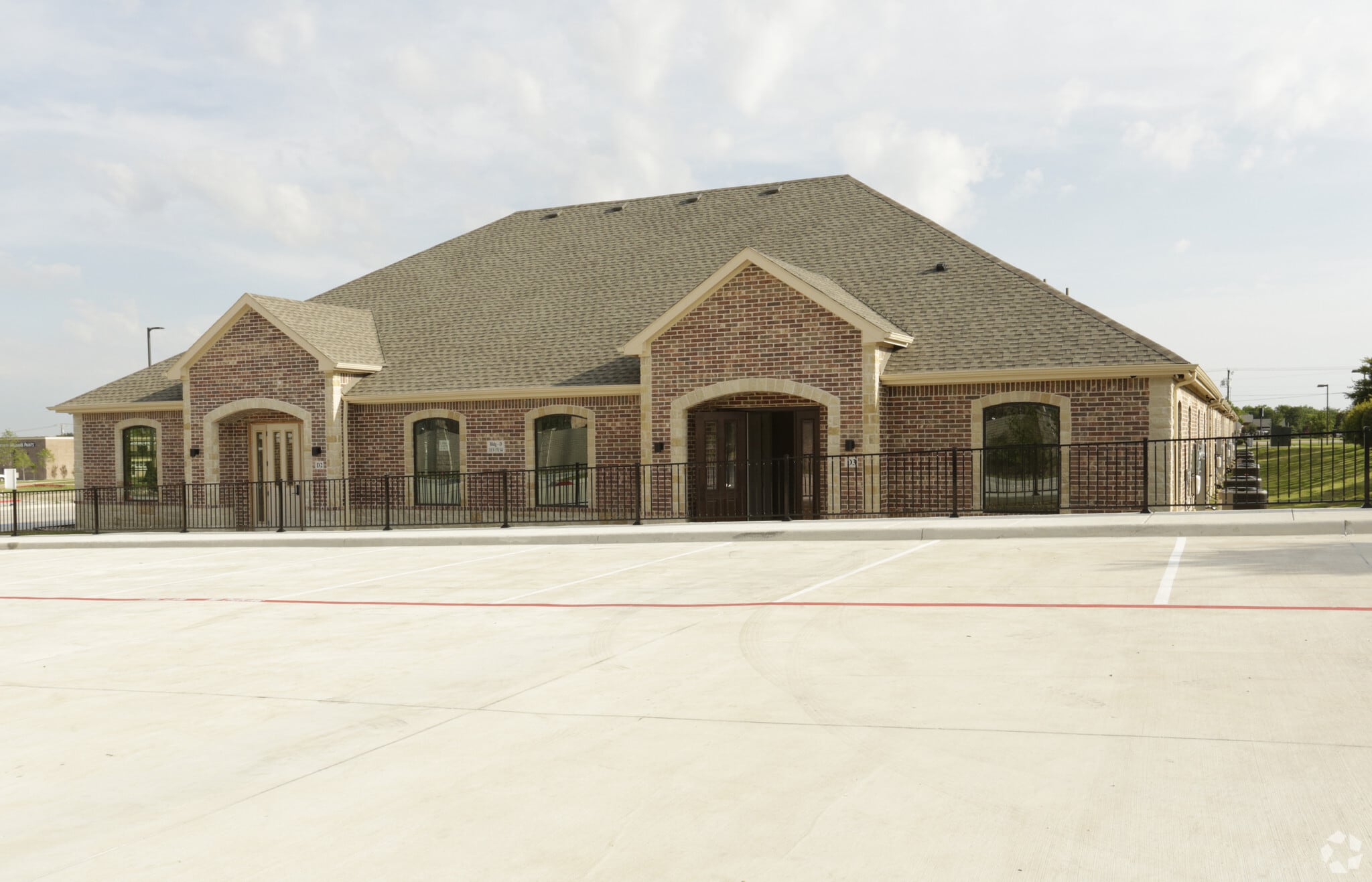 318 W FM 544, Murphy, TX for sale Primary Photo- Image 1 of 54