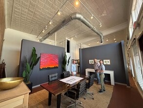 4300 McCullough Ave, San Antonio, TX for lease Interior Photo- Image 2 of 2