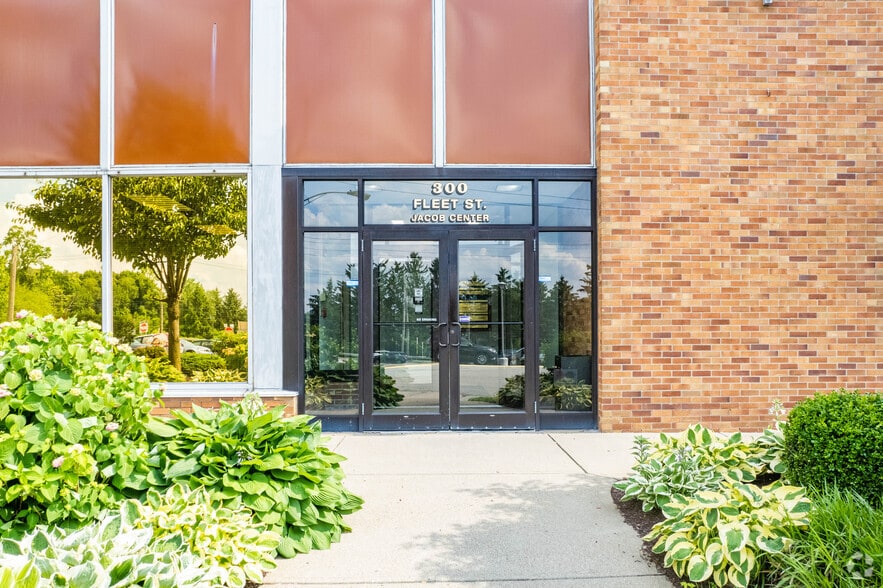 300 Fleet St, Pittsburgh, PA for lease - Building Photo - Image 3 of 7