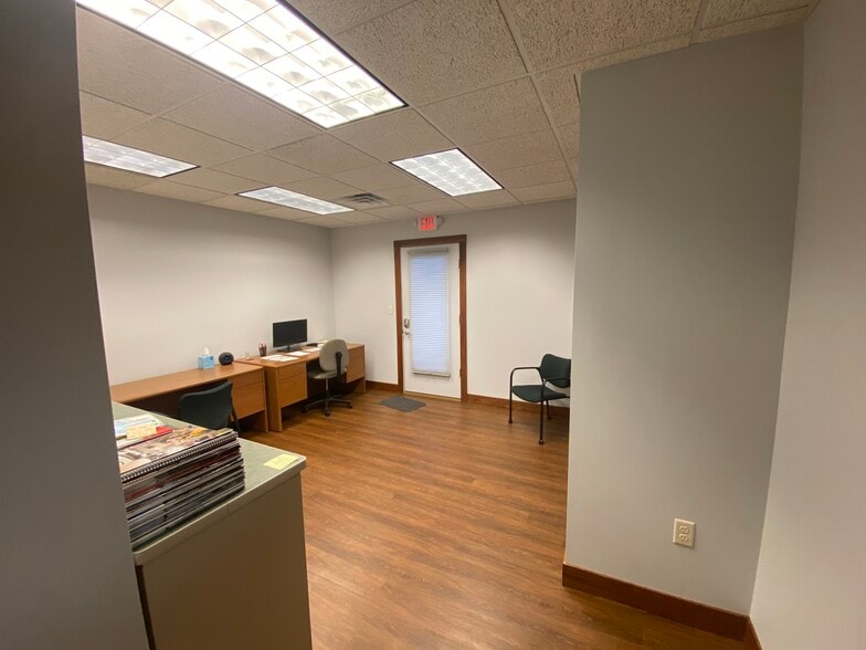 17034 Robbins Rd, Grand Haven, MI for sale - Building Photo - Image 2 of 4