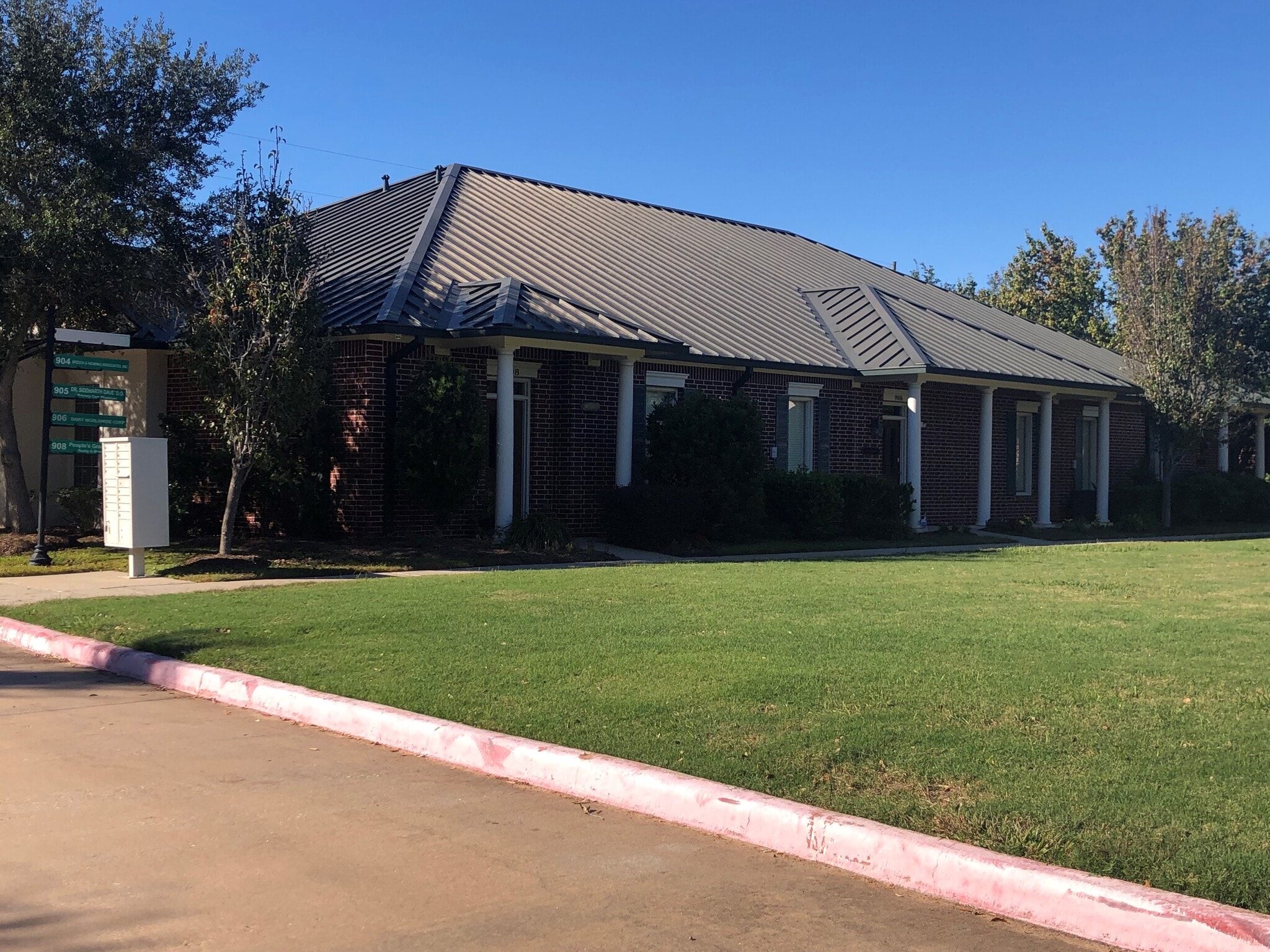 4501 Cartwright Rd, Missouri City, TX for lease Building Photo- Image 1 of 12