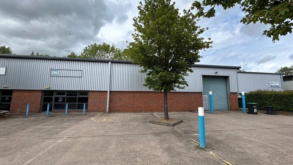 Oak Dr, Hartlebury for lease Building Photo- Image 1 of 4
