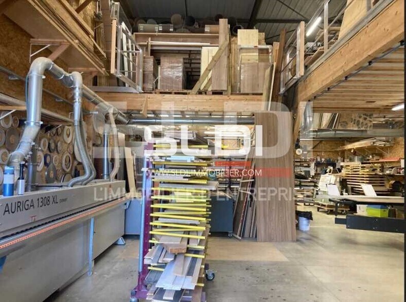 Flex in Limas for lease - Interior Photo - Image 1 of 6