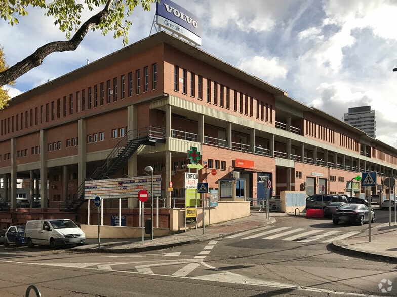 Avenida de Manoteras, 22, Madrid, Madrid for lease - Building Photo - Image 3 of 4