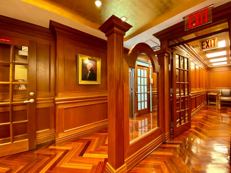 1523 Voorhies Ave, Brooklyn, NY for lease - Interior Photo - Image 3 of 5