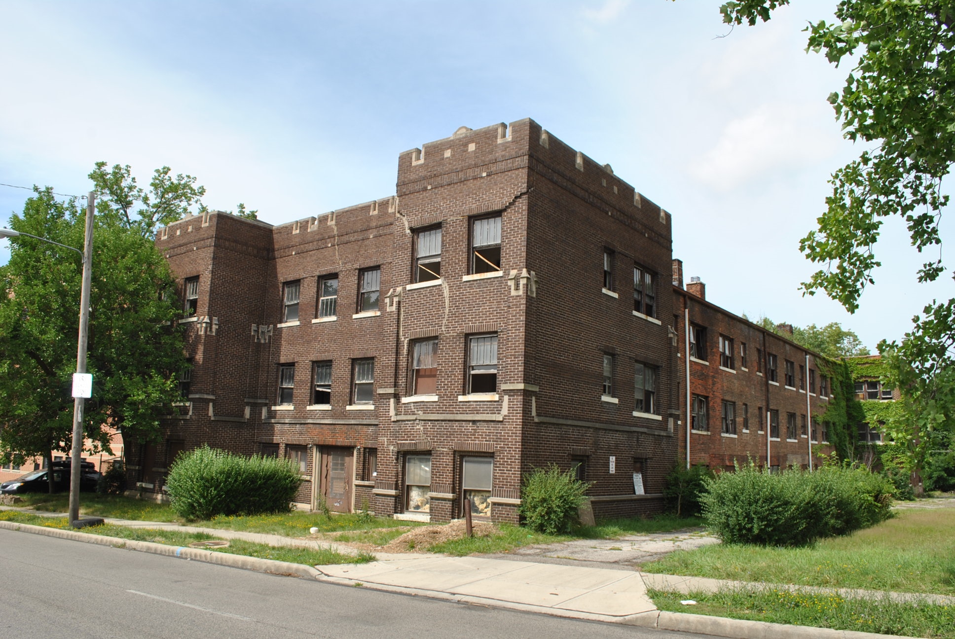 1835 Noble Rd, East Cleveland, OH à vendre Photo principale- Image 1 de 1