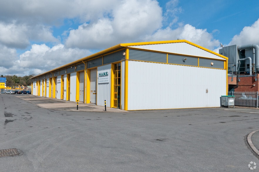 Unit B Welland Court, Riverside Industrial Estate, Market Harborough for lease - Building Photo - Image 2 of 4