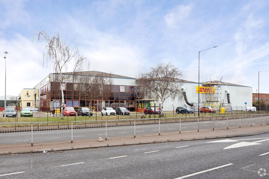 2 Millmarsh Ln, Enfield for lease - Primary Photo - Image 1 of 4