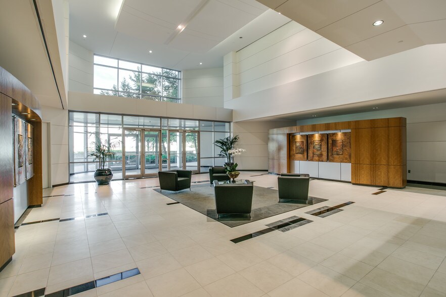 3400 Waterview Pky, Richardson, TX à louer - Hall d’entrée - Image 1 de 5