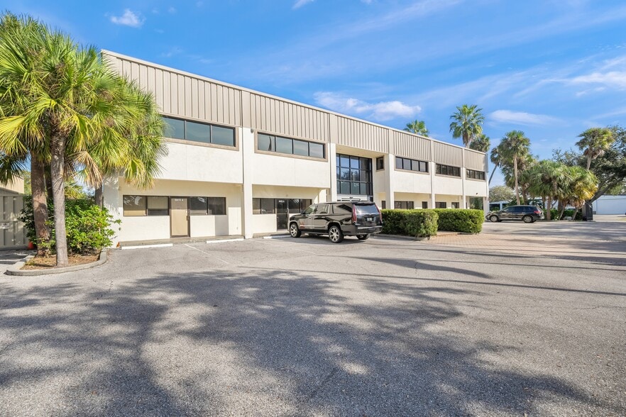 7680 Matoaka Rd, Sarasota, FL for sale - Building Photo - Image 3 of 22