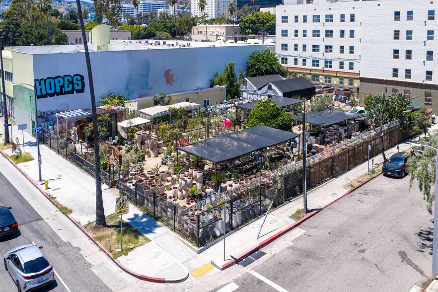 6751 W Sunset Blvd, Hollywood, CA à vendre - Photo principale - Image 1 de 4