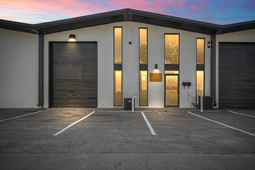 6201-6205 W 34th St, Houston, TX for lease - Building Photo - Image 3 of 19