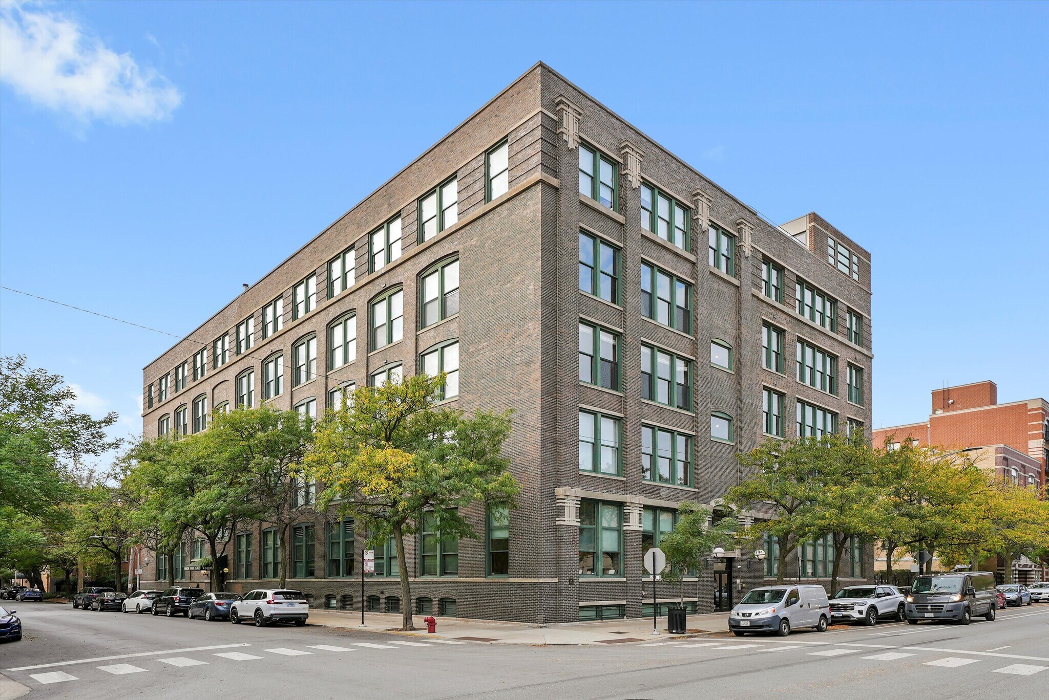 1327 W Washington Blvd, Chicago, IL à louer Photo du bâtiment- Image 1 de 123