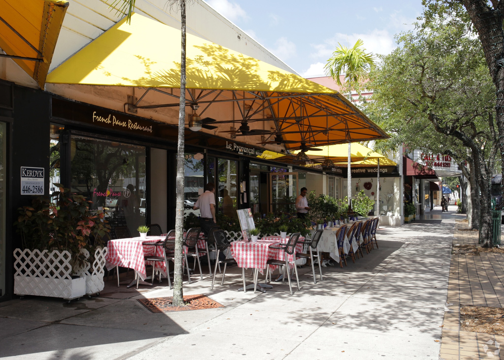 264 Miracle Mile, Coral Gables, FL for lease Building Photo- Image 1 of 8