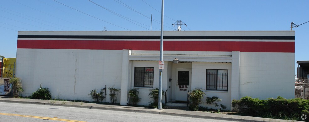 2101 Carden St, San Leandro, CA à louer - Photo du bâtiment - Image 2 de 5