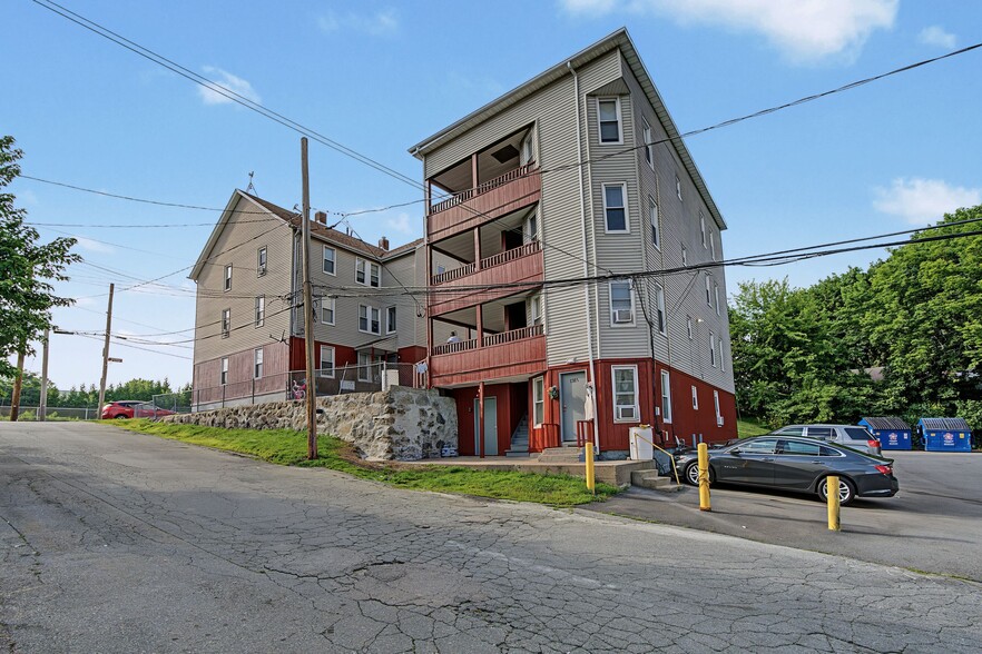 471 Pond St, Woonsocket, RI for sale - Building Photo - Image 2 of 55