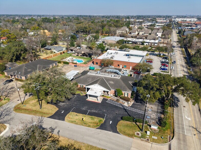 1233 Campbell Rd, Houston, TX à vendre - Photo du bâtiment - Image 2 de 9