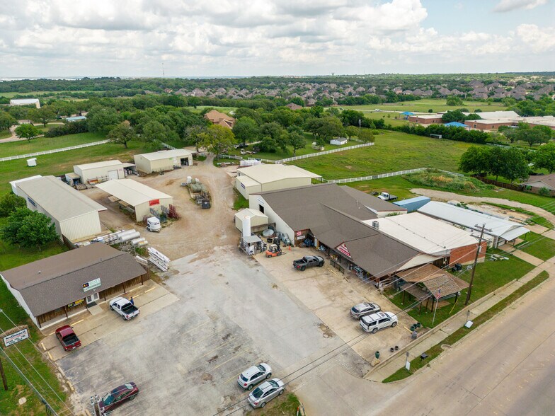 700 N Main St, Keller, TX à vendre - Photo du bâtiment - Image 2 de 5