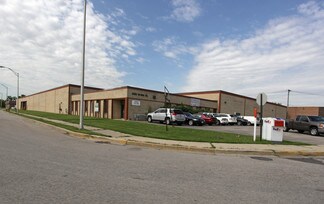 Plus de détails pour 2100 Parkes Dr, Broadview, IL - Industriel à vendre