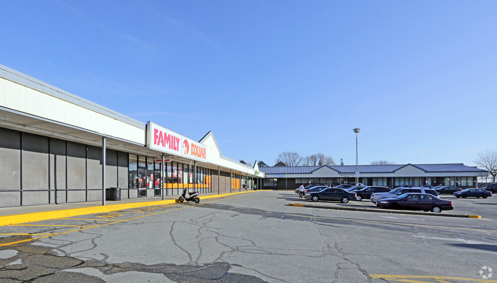 160-168 W Rodney French Blvd, New Bedford, MA for sale - Primary Photo - Image 1 of 1