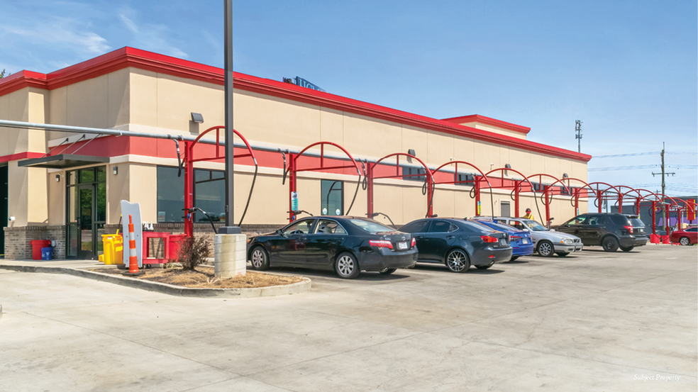 8301 Colerain Ave, Cincinnati, OH for sale - Building Photo - Image 2 of 3