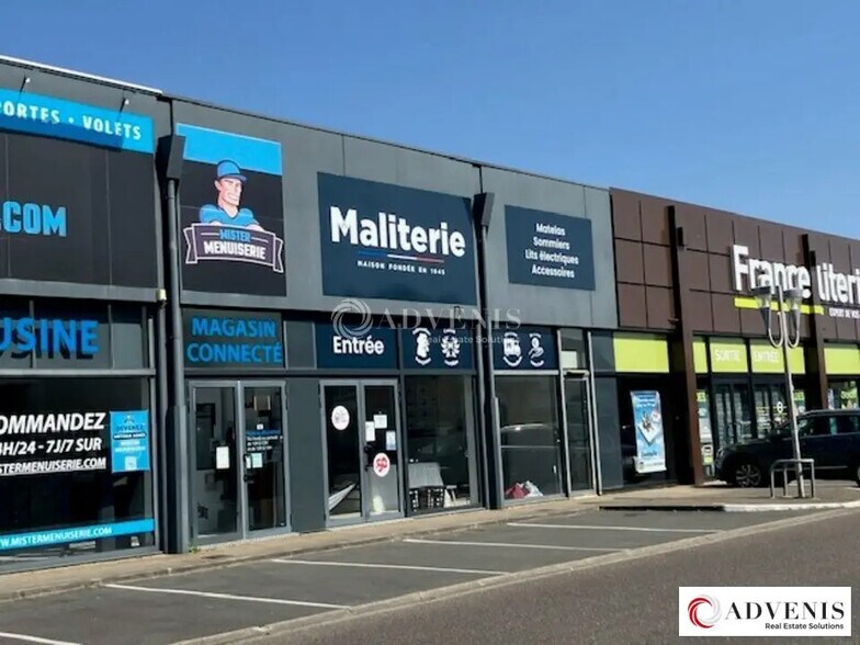 Retail in Mérignac for lease - Building Photo - Image 1 of 4