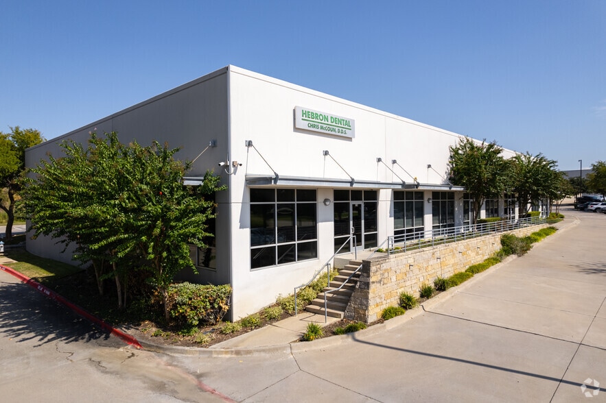 4300 Marsh Ridge Rd, Carrollton, TX for sale - Building Photo - Image 2 of 11