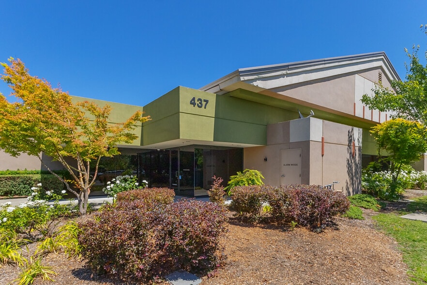 437 Aviation Blvd, Santa Rosa, CA for sale - Building Photo - Image 1 of 12