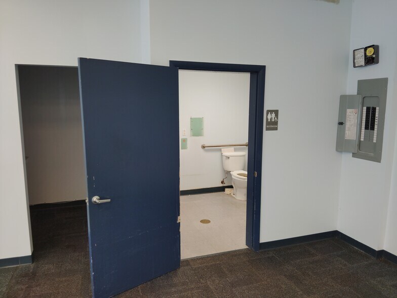 11140-11164 Starkey Rd, Largo, FL à louer - Photo intérieure - Image 3 de 7