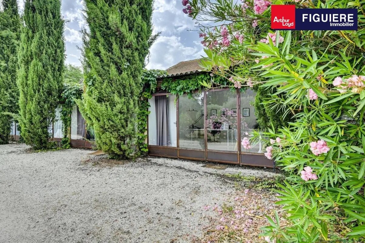 Office in Aix-en-Provence for lease Building Photo- Image 1 of 15