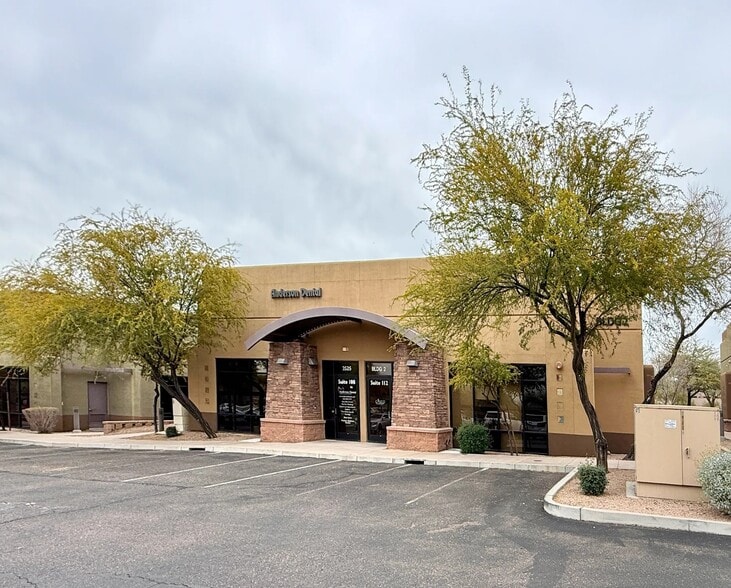 2525 W Carefree Hwy, Phoenix, AZ à vendre - Photo du bâtiment - Image 2 de 3