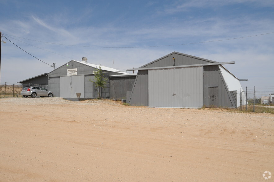 56166 Handley Rd, Yucca Valley, CA for sale - Primary Photo - Image 1 of 50