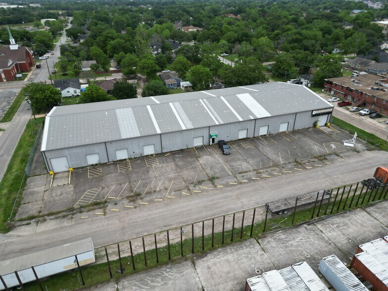 1001 Dumont St, South Houston, TX à vendre - Photo du bâtiment - Image 3 de 30