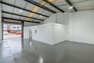 5-8 Davey Clos, Colchester for lease Interior Photo- Image 2 of 19