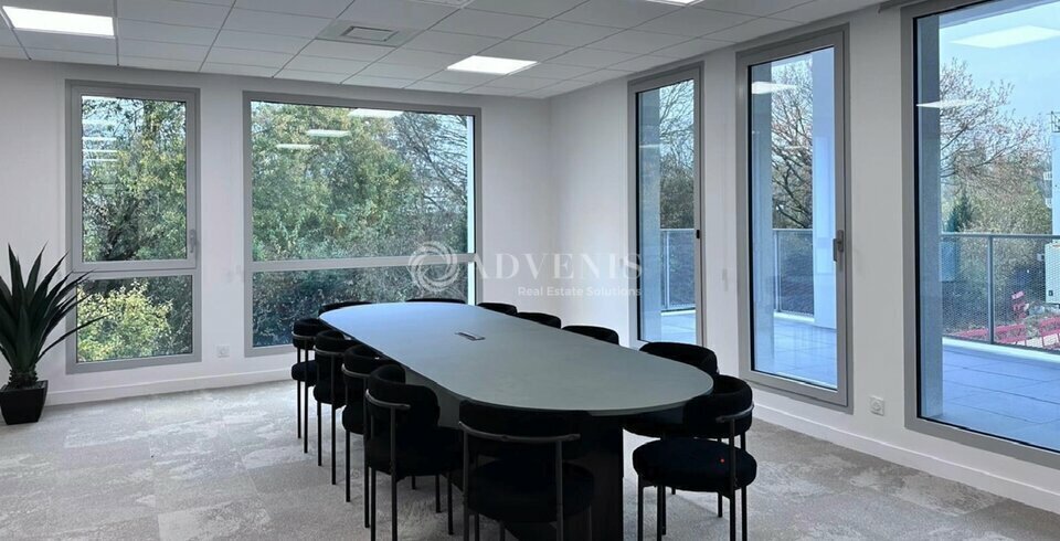 Office in Serris for lease - Building Photo - Image 2 of 8