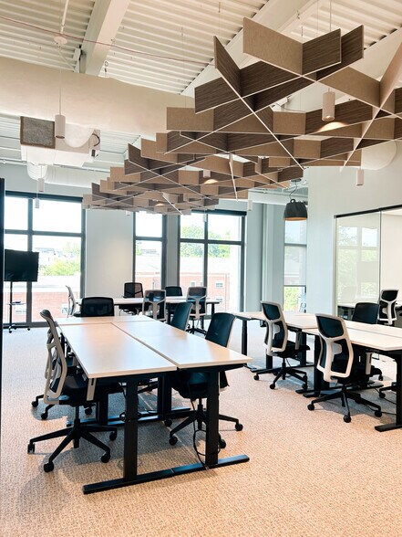 167 E Chatham St, Cary, NC à louer - Photo intérieure - Image 1 de 7