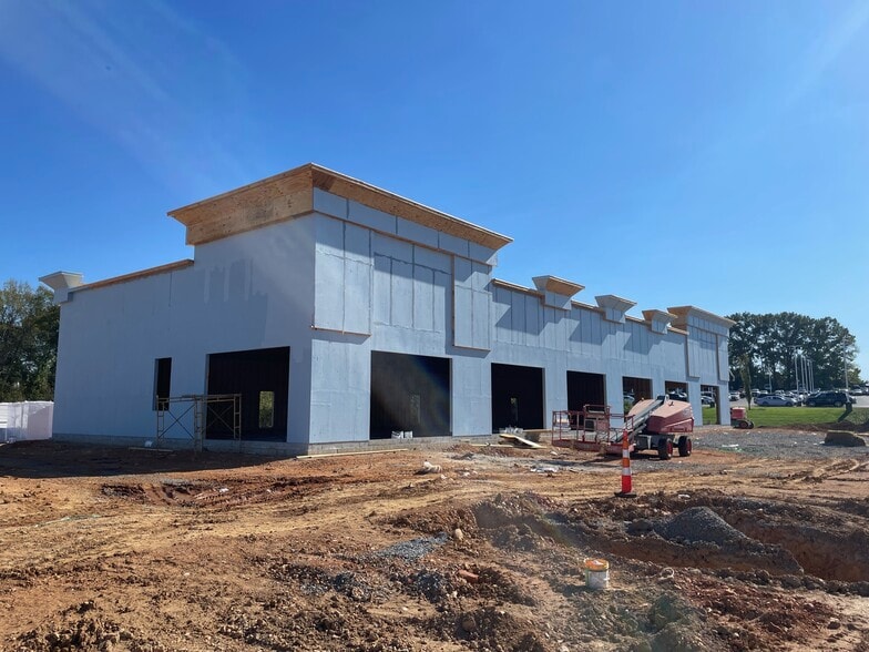 2585 Old Russellville Pike, Clarksville, TN for lease - Building Photo - Image 3 of 11