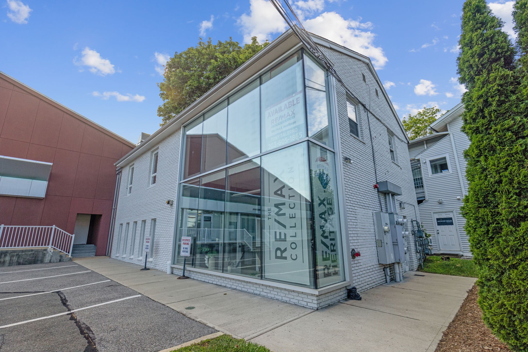 20 Saugatuck Ave, Westport, CT for lease Primary Photo- Image 1 of 27