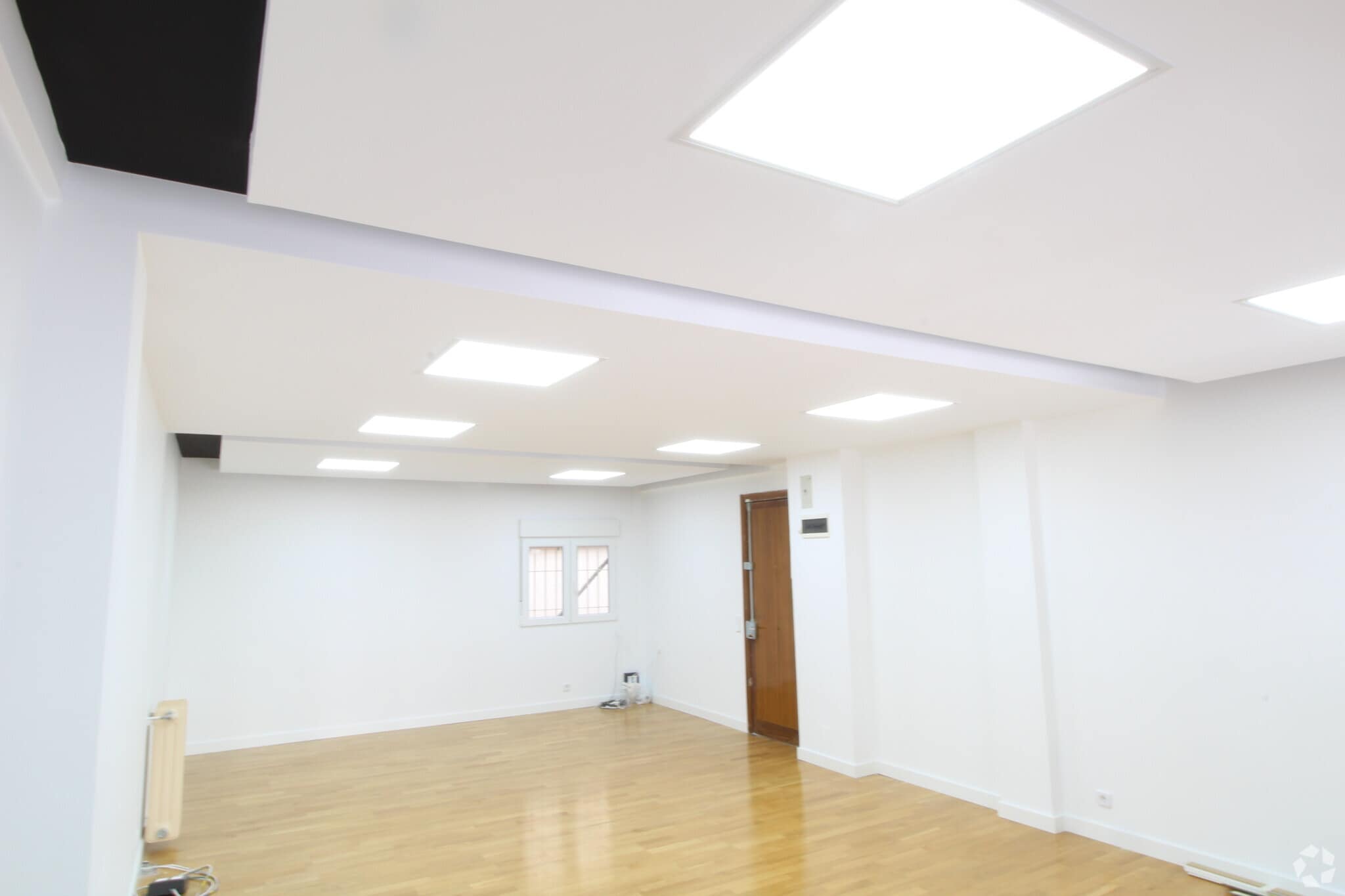 Multifamily in Madrid, Madrid for sale Interior Photo- Image 1 of 2