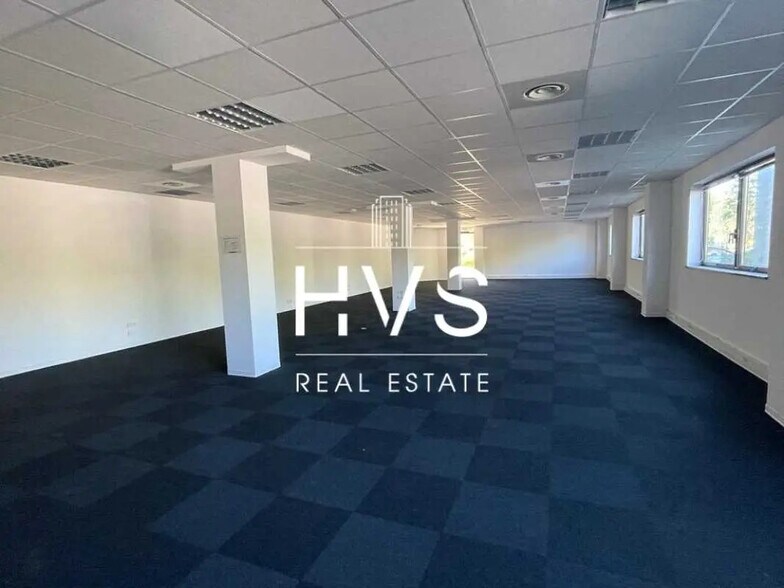 Bureau dans Aix-en-Provence à louer - Photo du bâtiment - Image 3 de 14