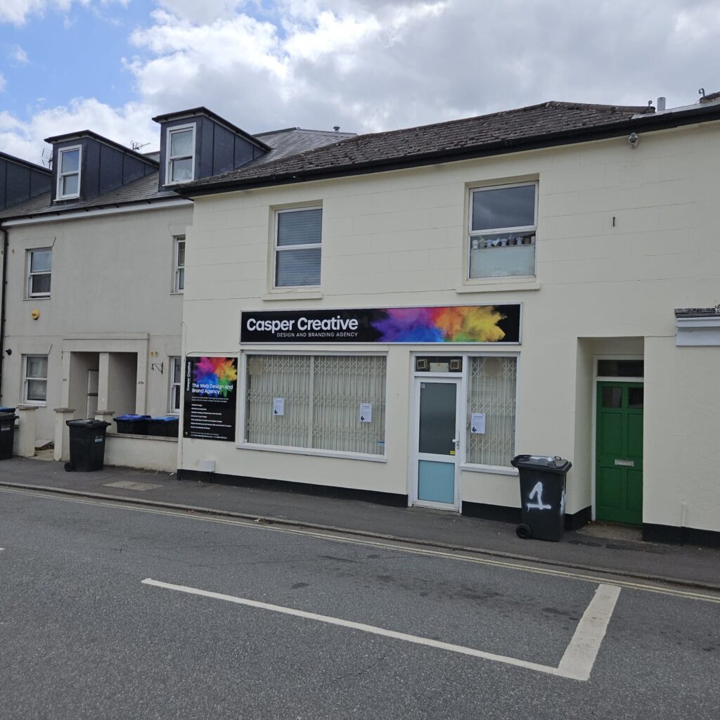 207 Lower Church Rd, Burgess Hill à louer Photo du bâtiment- Image 1 de 5