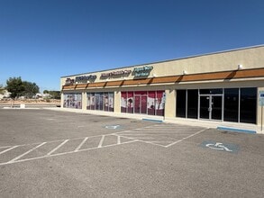 5905 Sun Valley Dr, El Paso, TX for lease Building Photo- Image 2 of 13