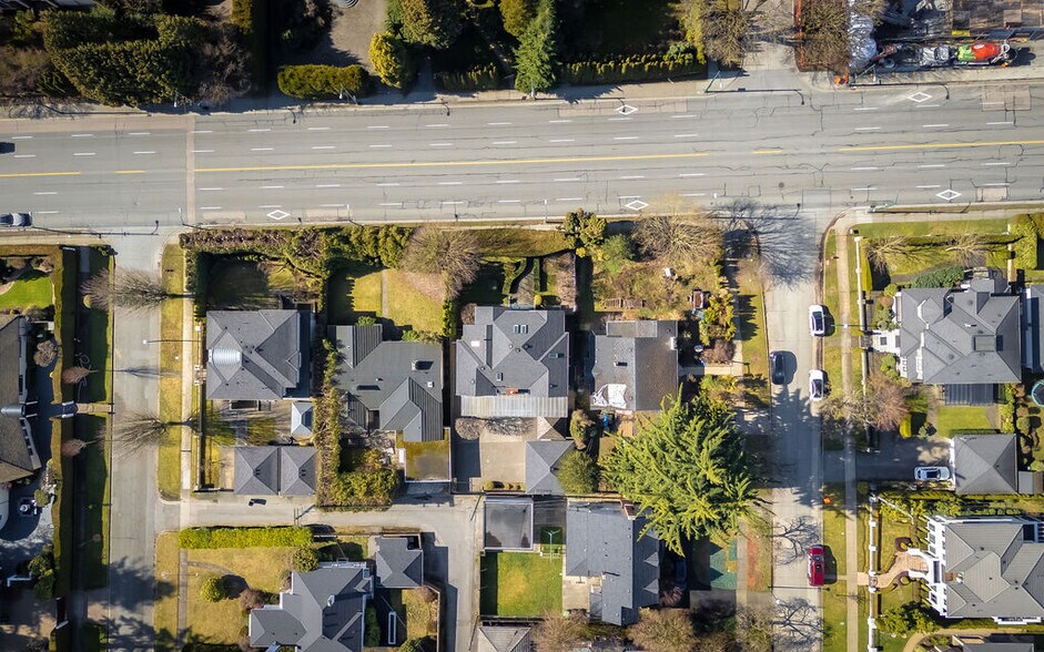 6318-6388 Granville St, Vancouver, BC à vendre - Photo du bâtiment - Image 3 de 15