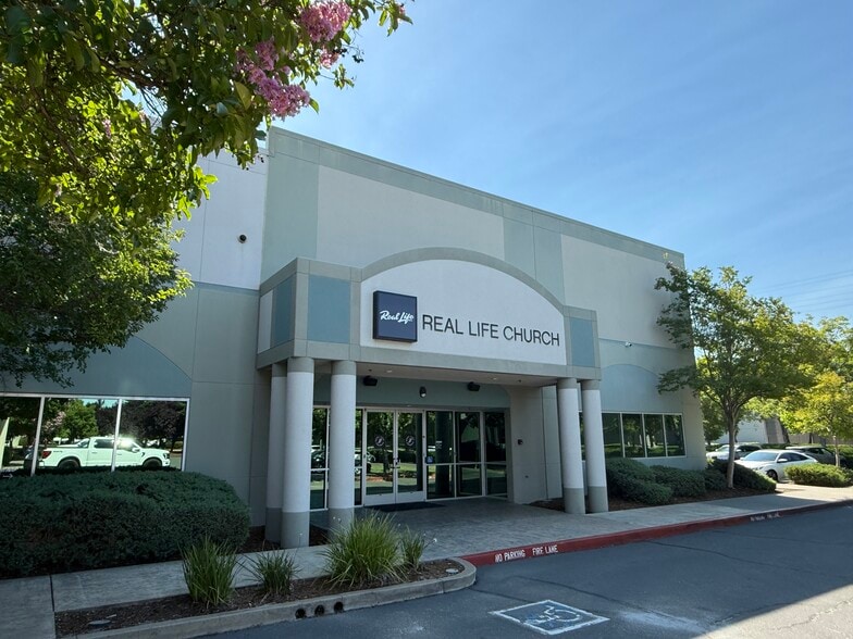 1921 Arena Blvd, Sacramento, CA for lease - Building Photo - Image 2 of 11