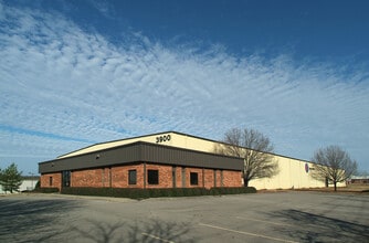 3900 Pinson Valley Pky, Birmingham, AL for lease Interior Photo- Image 2 of 2