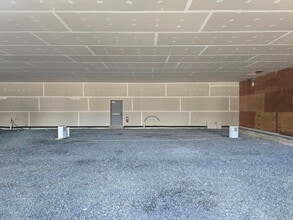 51 Fallon Ave, Seaford, DE for lease Interior Photo- Image 1 of 3