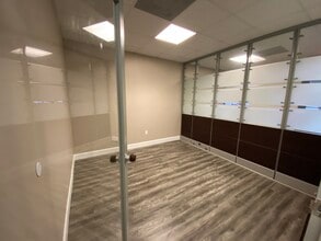 7551 Wiles Rd, Coral Springs, FL for lease Interior Photo- Image 2 of 12