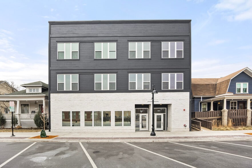 3708 Grand Blvd, Brookfield, IL for lease - Building Photo - Image 1 of 13